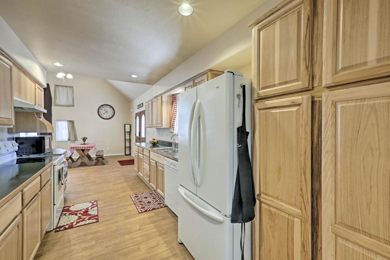 Family-Friendly Forested Home With Snow Play Area! Φλάγκσταφ Εξωτερικό φωτογραφία