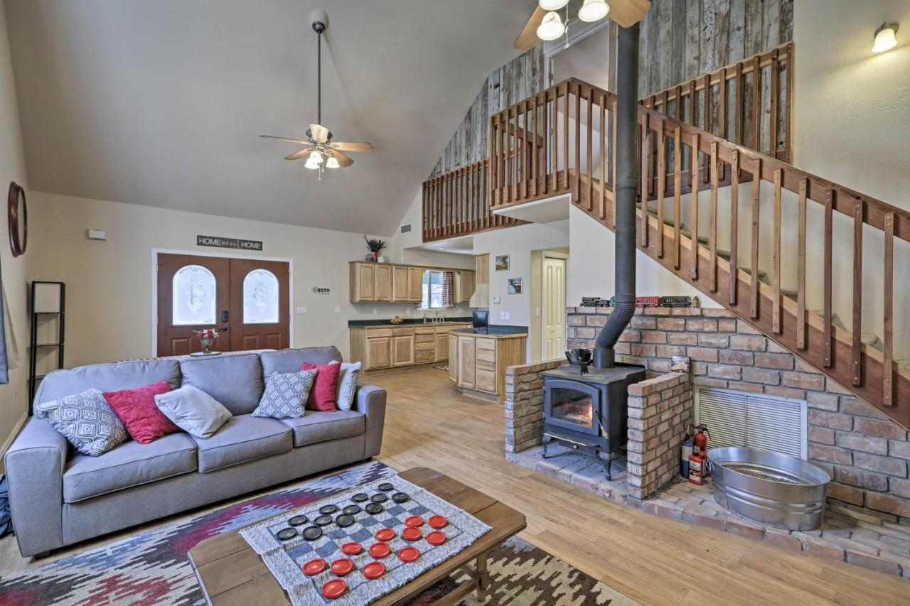 Family-Friendly Forested Home With Snow Play Area! Φλάγκσταφ Εξωτερικό φωτογραφία